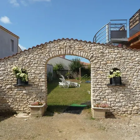 فندق مبيت وإفطار D'hote Fleur De Potager