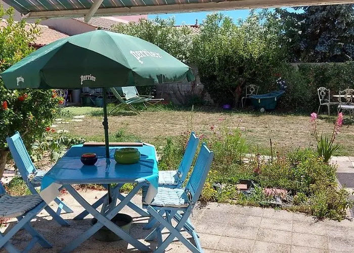 D'hote Fleur De Potager فندق مبيت وإفطار لي سابلِ دولونْ