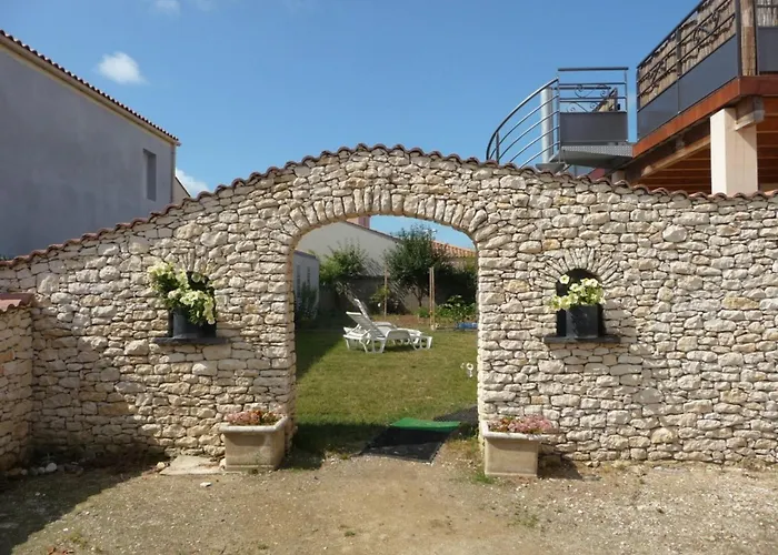 فندق مبيت وإفطار D'hote Fleur De Potager